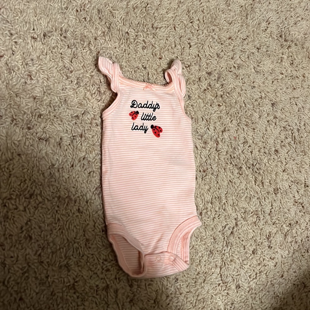 NEW Condition “Daddy’s Little Lady” ladybug newborn baby girl super soft onesie - Picture 3 of 4